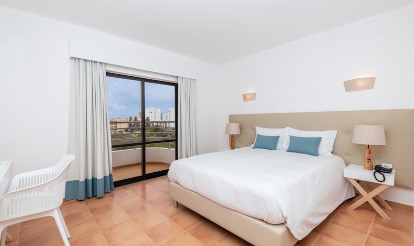Appartement 1 chambre avec balcon (2 adultes) Hotel Mirachoro Praia da Rocha ** Portimão
